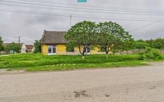 Casă de reabilitat pe teren generos- Comuna Variaș - Poză 29