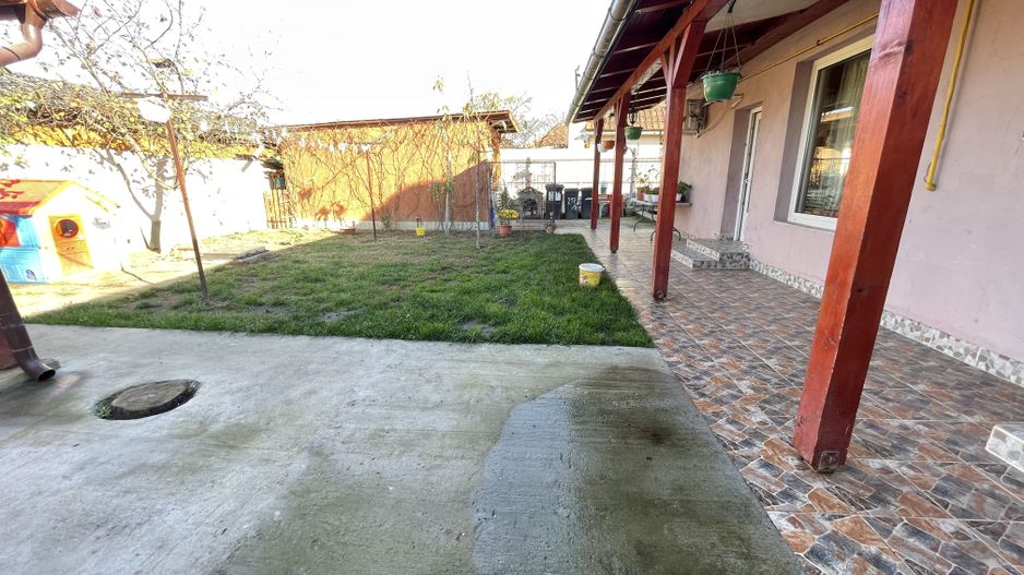 Casa de vanzare in Remetea Mare - Poză 23