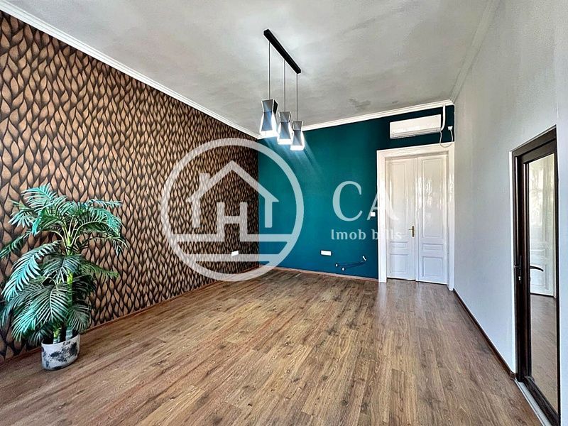 Spațiu birouri de închiriat cu 3 camere în zona Ultracentrala, Oradea - Poză 1