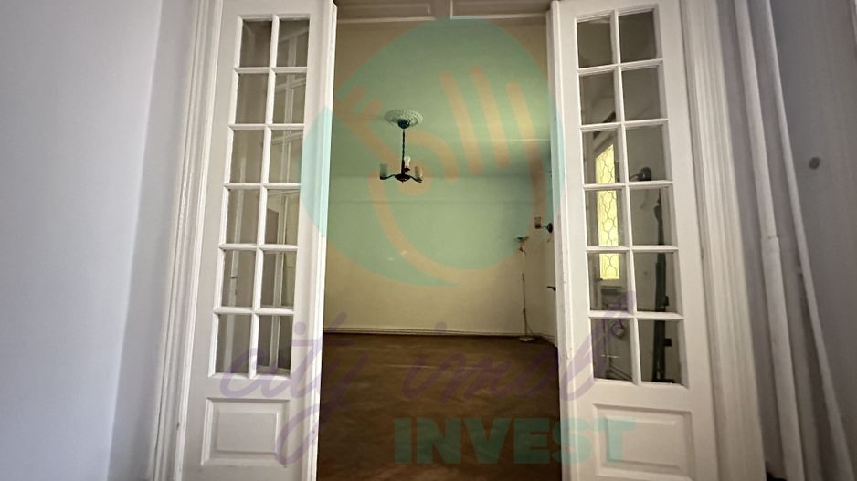 Casa interbelica intr-o zona boema - Poză 13