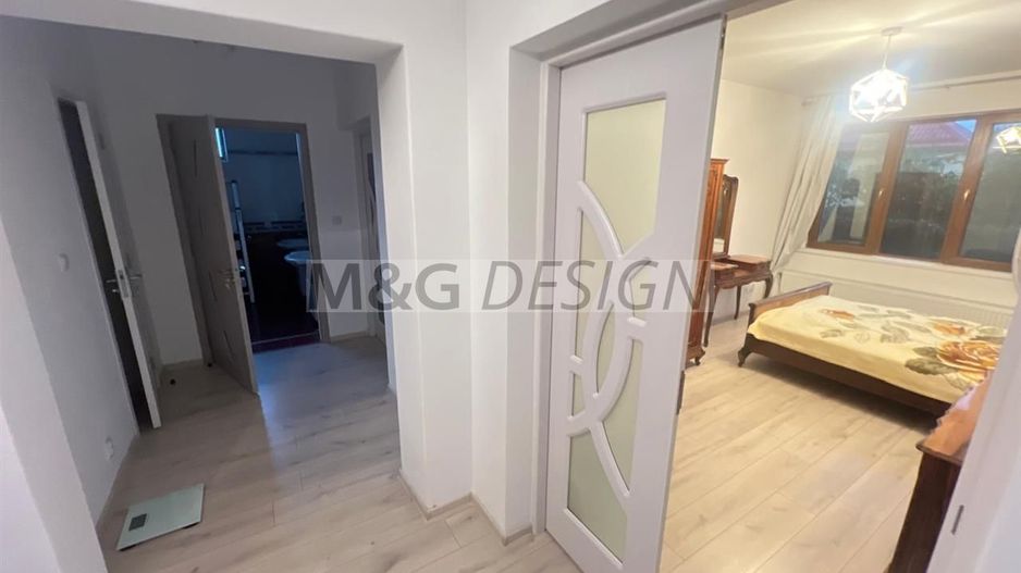 Casa P+M Su 268 mp 2 fronturi stradale - Poză 7