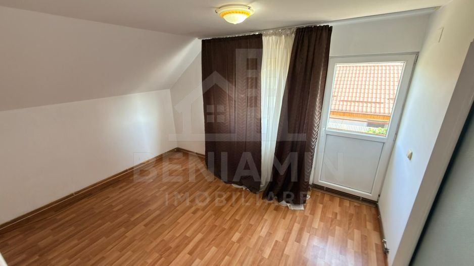 Vand Casa P+M 5 Camere-Curte si Strada Privata-Zona Catargiu - Poză 3