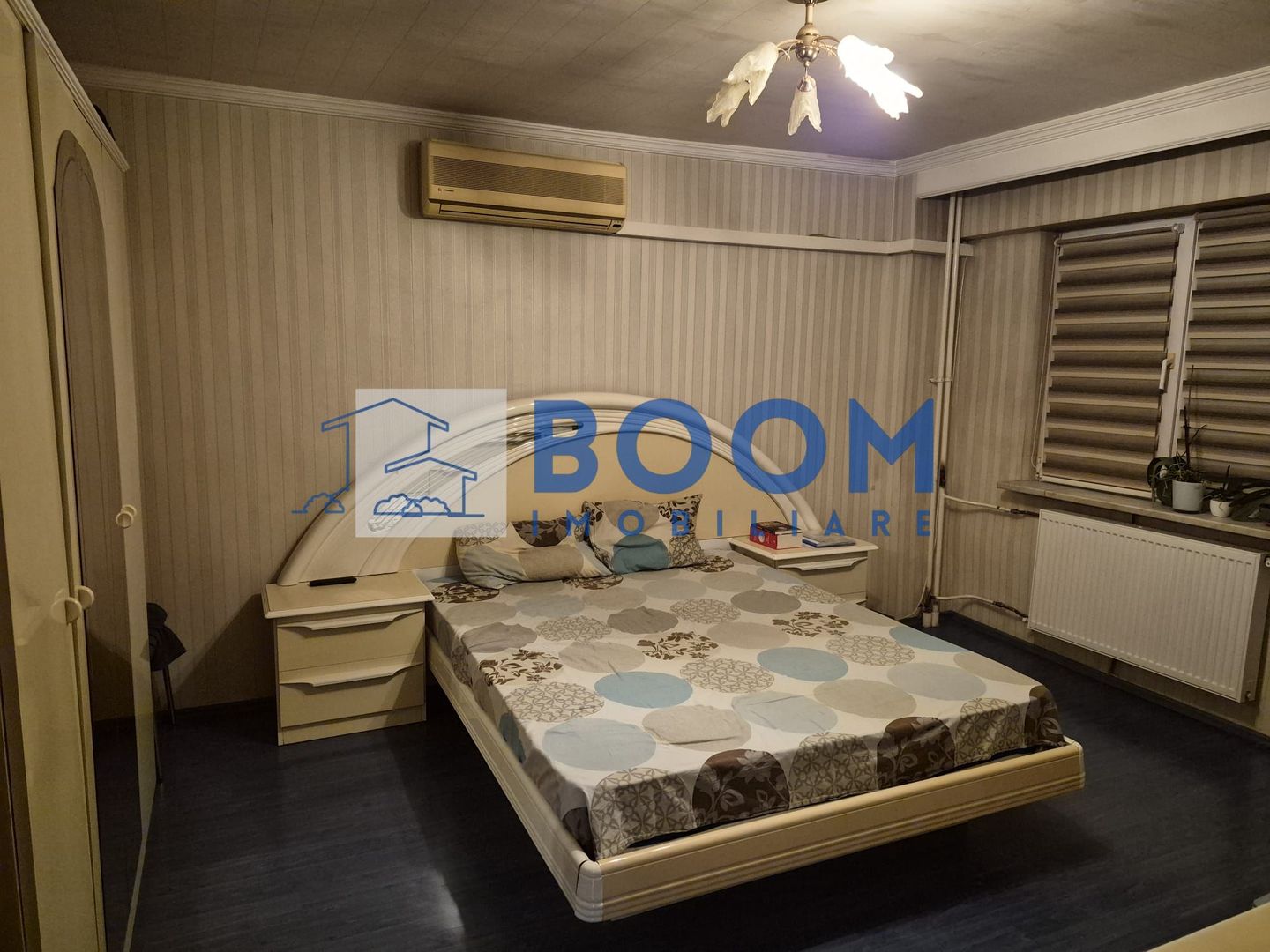 Apartament 3 camere | Ultracentral | Vedere Panoramica | Mobilat - Poză 2