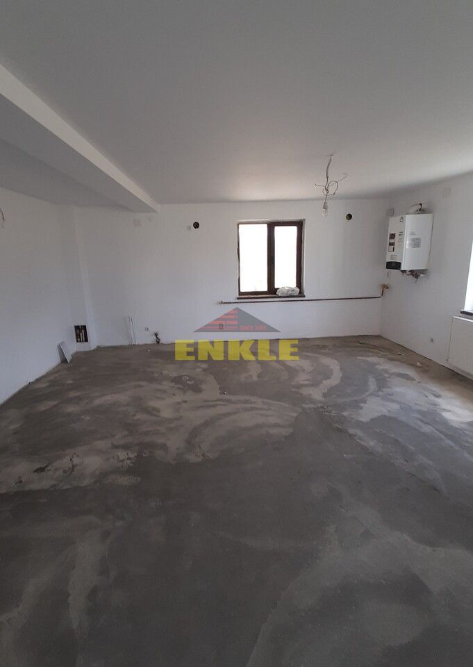 Casa parter + etaj 200 mp + teren 500 mp , Anl Ciusmea - Poză 7