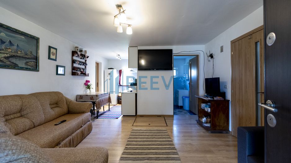 Casă de vânzare în Buhuși, jud. Bacău - Poză 2