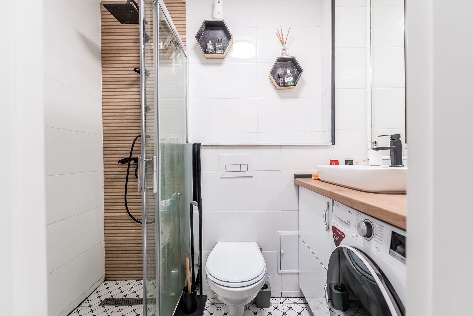 Garsonieră parter investiție inteligentă în Pârneava - Poză 3