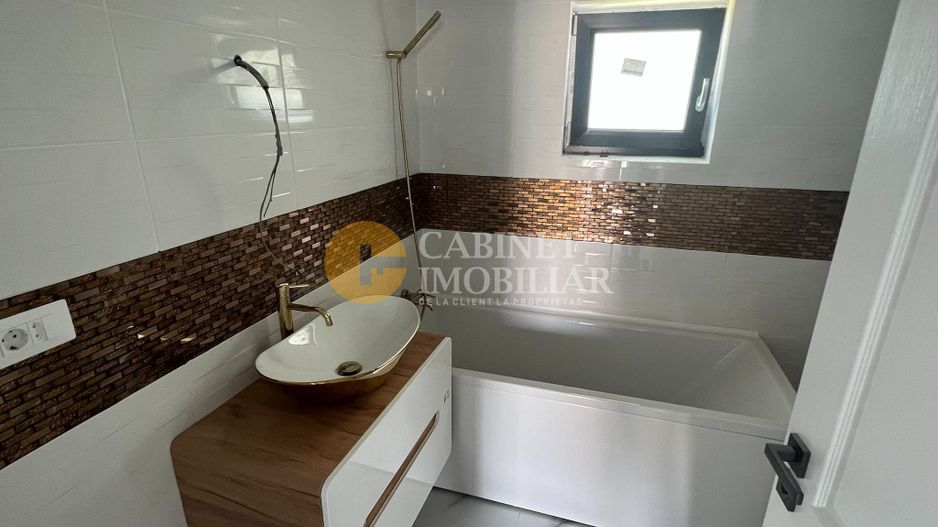 Casa individuala - complex PREMIUM - PLACA beton - 440mp teren - Poză 3