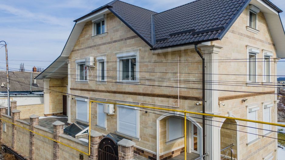 Vânzare, casă, 3 nivele strada Livezilor, Cricova. - Poză 3