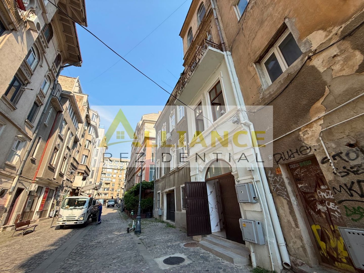 Apartament 2 camere tip duplex { Centrul Istoric -Piata Unirii } - Poză 2