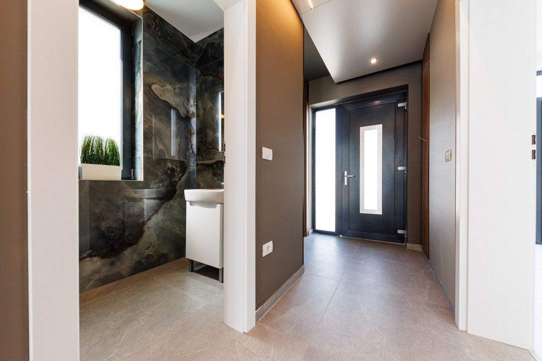 Duplex mobilat modern 5 camere, 3 bai, Mehala-Timisoara, COMISION 0 - Poză 11