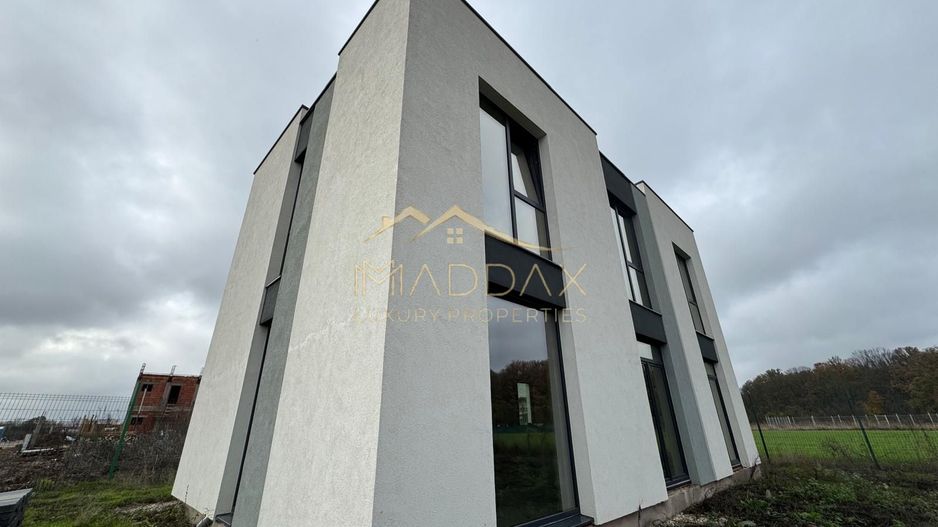 Vila balotesti - Poză 8