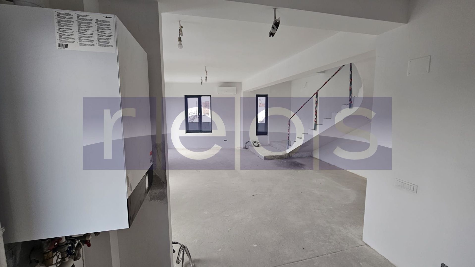 Vilă D+2+M | 4 parcări private | 3 apartamente cu intrări separate - Poză 4