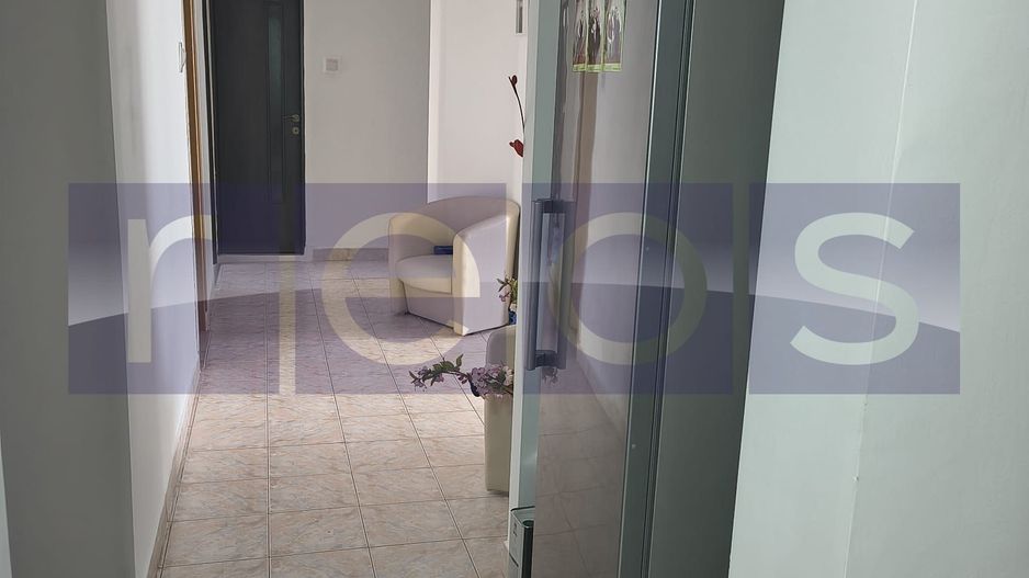 VANZARE 4 CAMERE DECOMANDAT -PARCARE -BULEVARDUL  GHENCEA - Poză 5