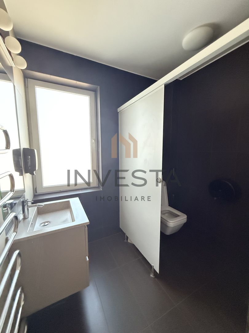 Ultimul etaj, vedere panoramică – Spațiu de birouri - Poză 9