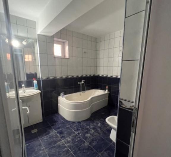 Casa 15 Camere Central Bulevardul Unirii Rond Alba Iulia Nerva Traian - Poză 6