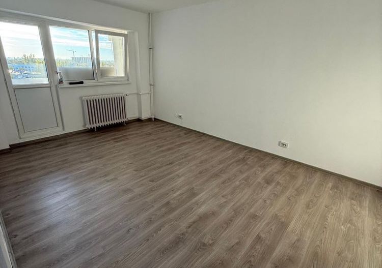 Apartament 4 camere de vanzare - Poză 4