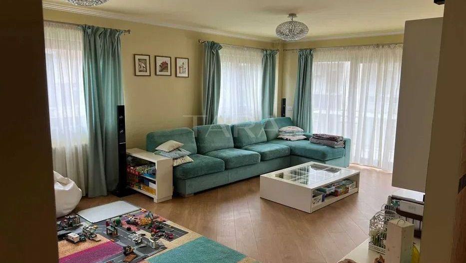 Apartament exclusivist cu 4 camere și 2 locuri de parcare subterană - Poză 1