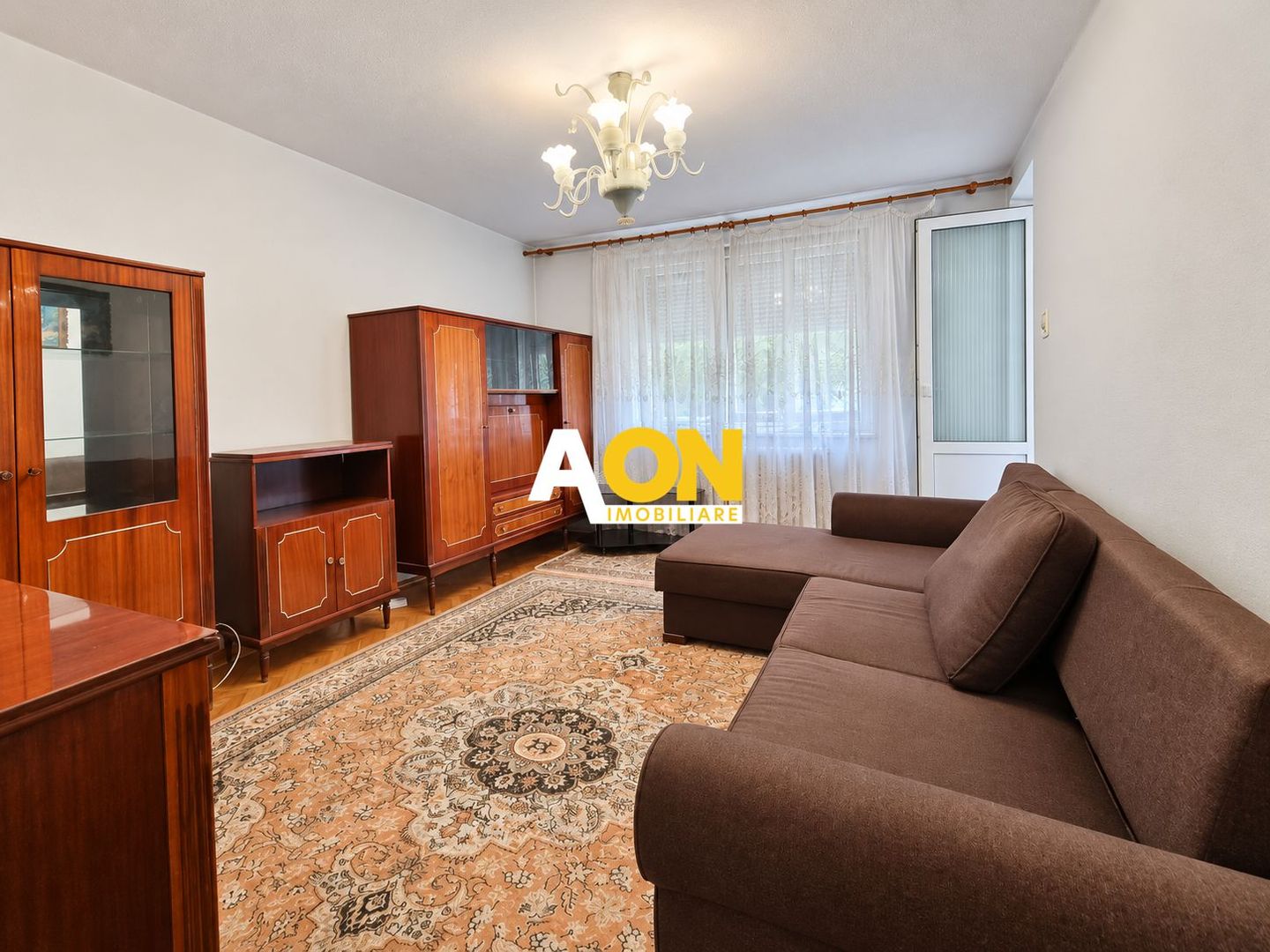 Apartament 2 camere, decomandat, 57 mp utili, etaj 1, ultracentral - Poză 1