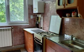 Apartament cu 2 camere Tiglina 1,et.2,strada Saturn zona pietei - Poză 7
