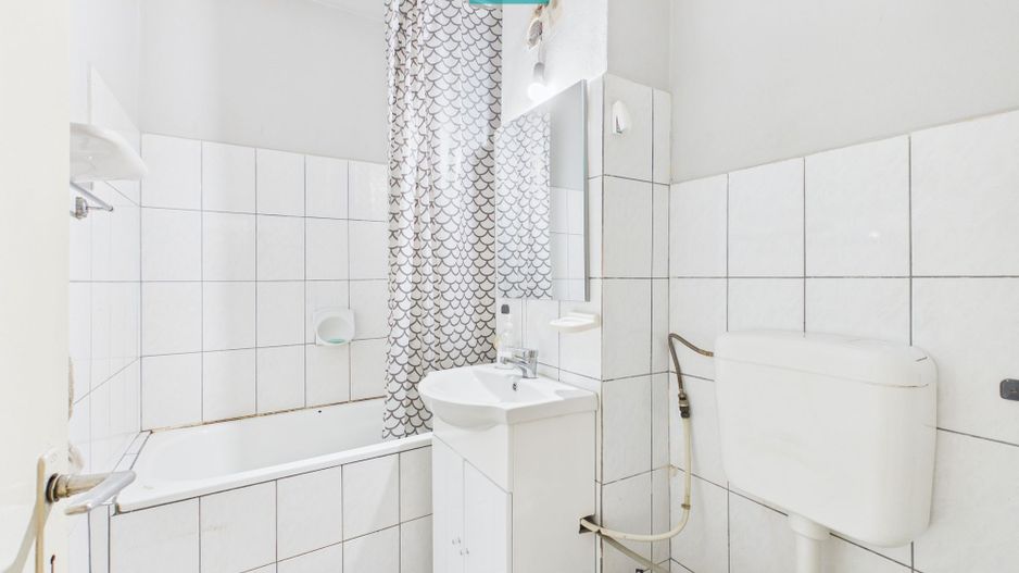 Garsoniera spațioasă, mobilată, Nufărul – Oradea - Poză 7