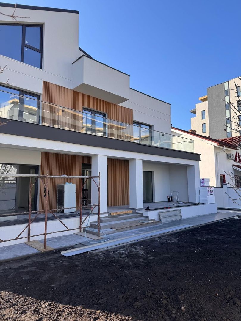 Vila moderna  - 8 Camere | Finisaje Premium | Aviatiei | Herastrau - Poză 2