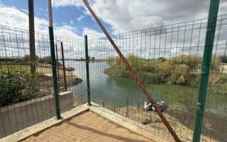 Vila de vanzare in APA-NORD  cu 2 Piscine/Zona de Relaxare/Acces lac - Poză 23