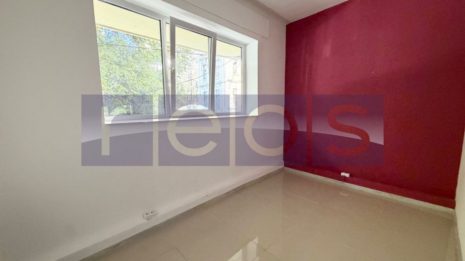 SPATIU 140 MP | 7 CAMERE | PARTER INALT | IDEAL ACTIVITATI COMERCIALE - Poză 12