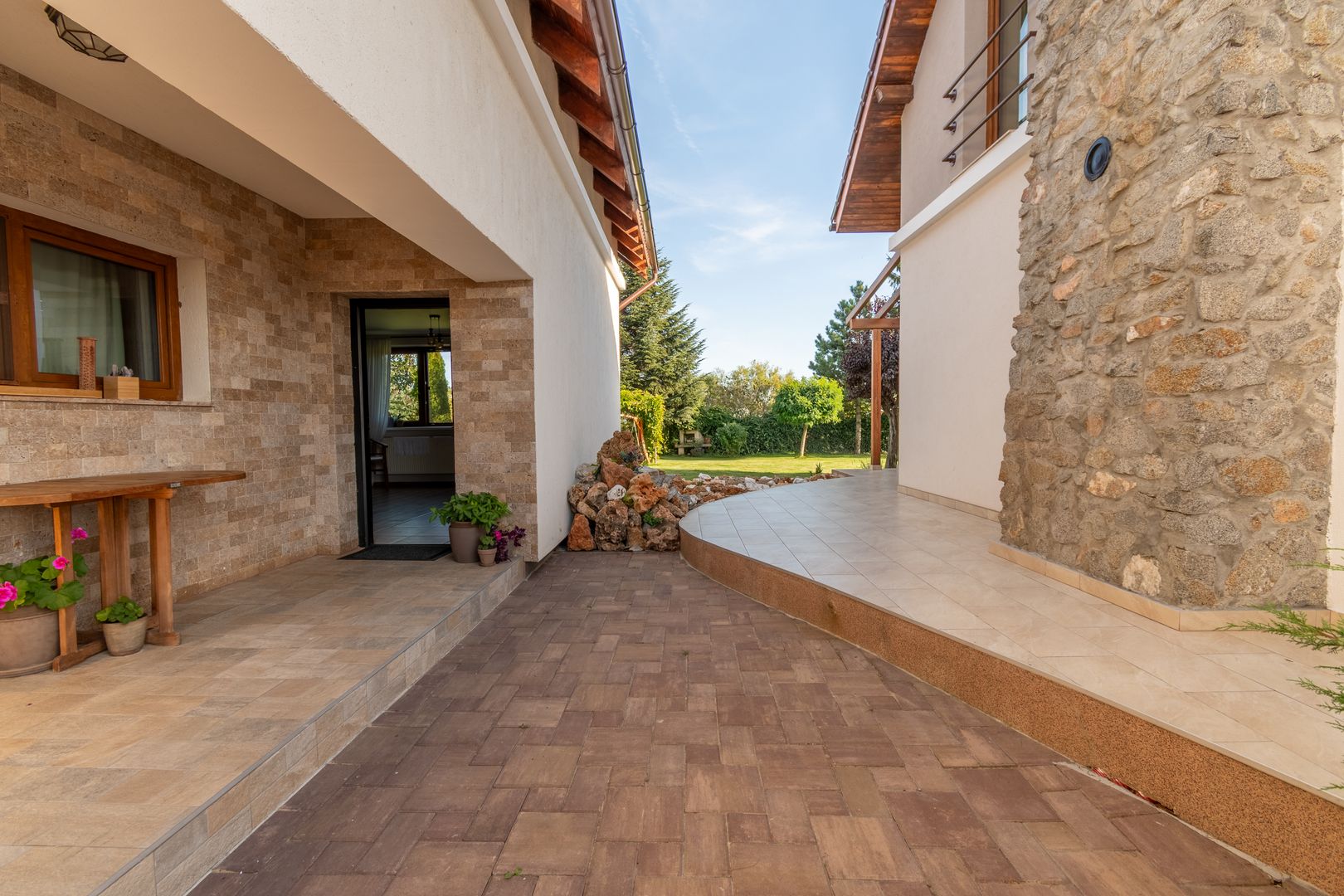 Proprietate exclusivista de vanzare: 2 case | 9 camere | 2000 mp teren - Poză 27