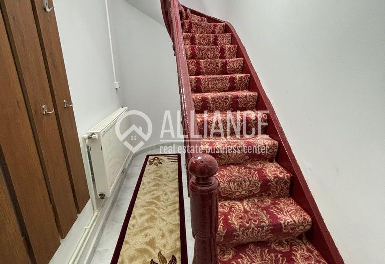 TOMIS MALL(cod04)-Etaj vila 4 camere ultracentral curte privata - Poză 4