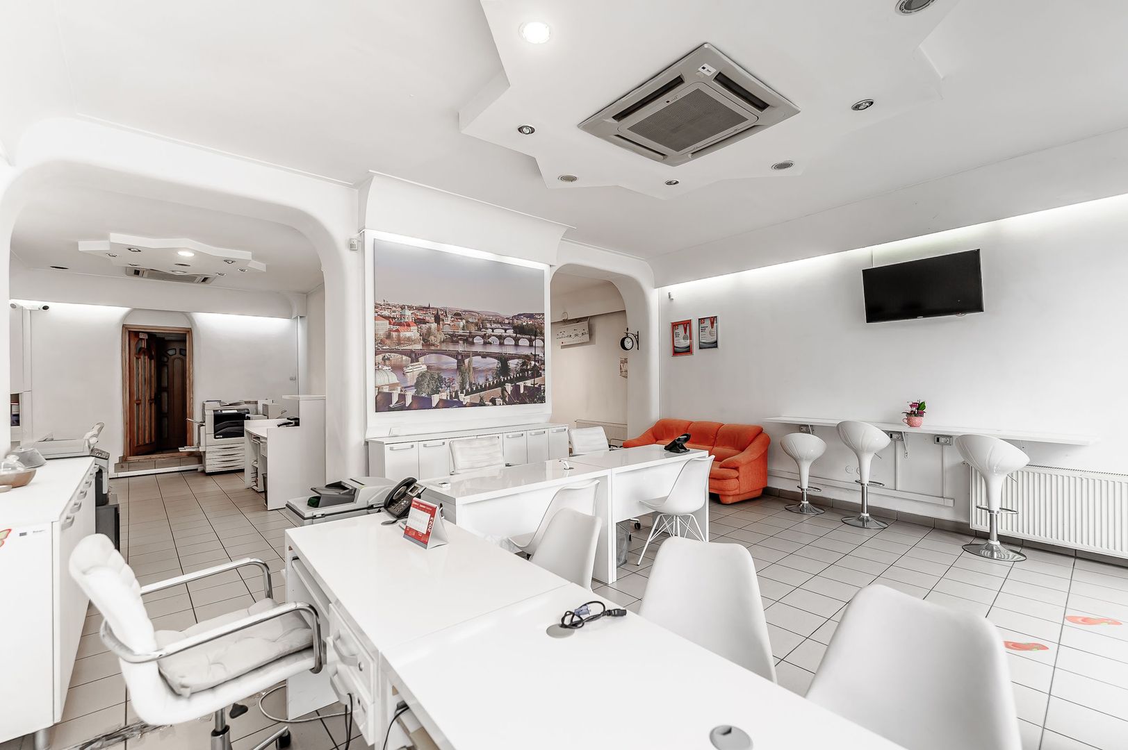 Spațiu comercial de închiriat - Ultracentral - COMISION 0% - Poză 2