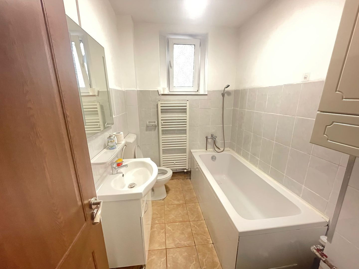 Apartament 2 Camere De Inchiriat | Decomandat | Central | The Office | Etaj 3/4 - Poză 11