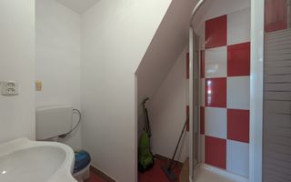 Vila spațioasă și complet utilată - Strada Suliței nr. 24 - Bucuresti - Poză 23