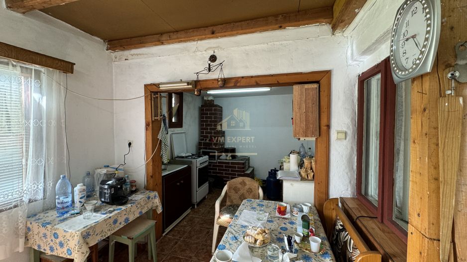 CASA 4 CAMERE, TEREN 604 MP, VOINESTI LERESTI, COMISION 0% - Poză 13