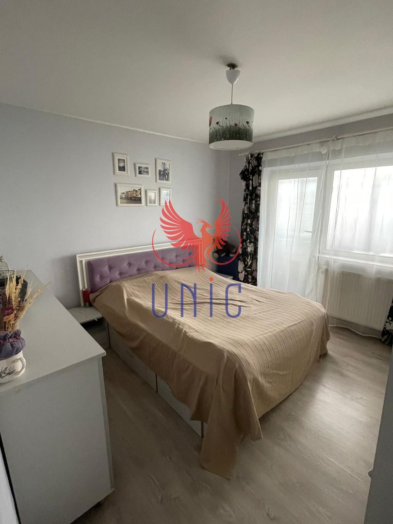 3 camere decomandate - Rovine - 112 000 Euro - Poză 1