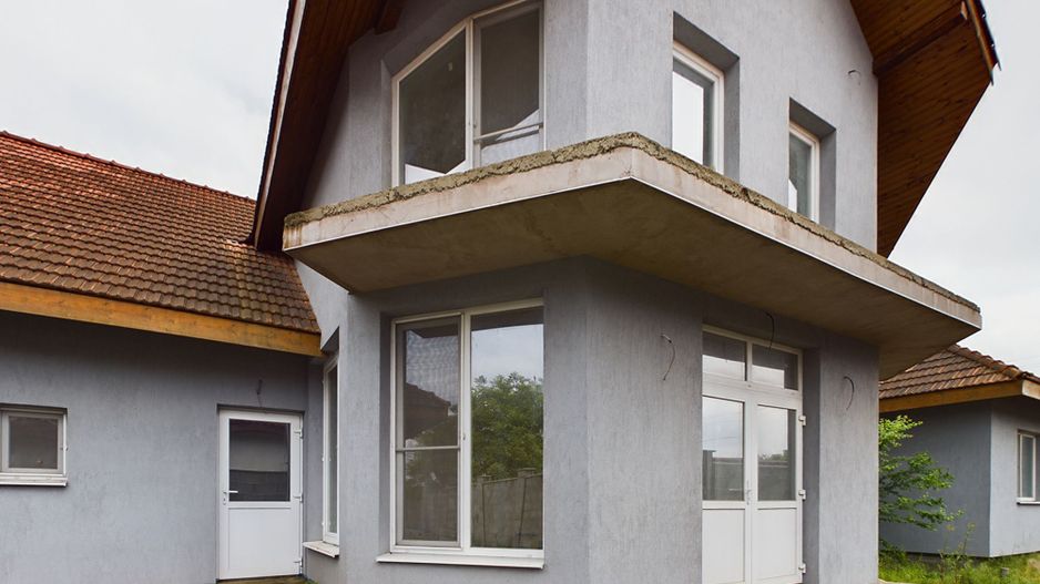 Casă cu destinații multiple în Gai - Poză 4