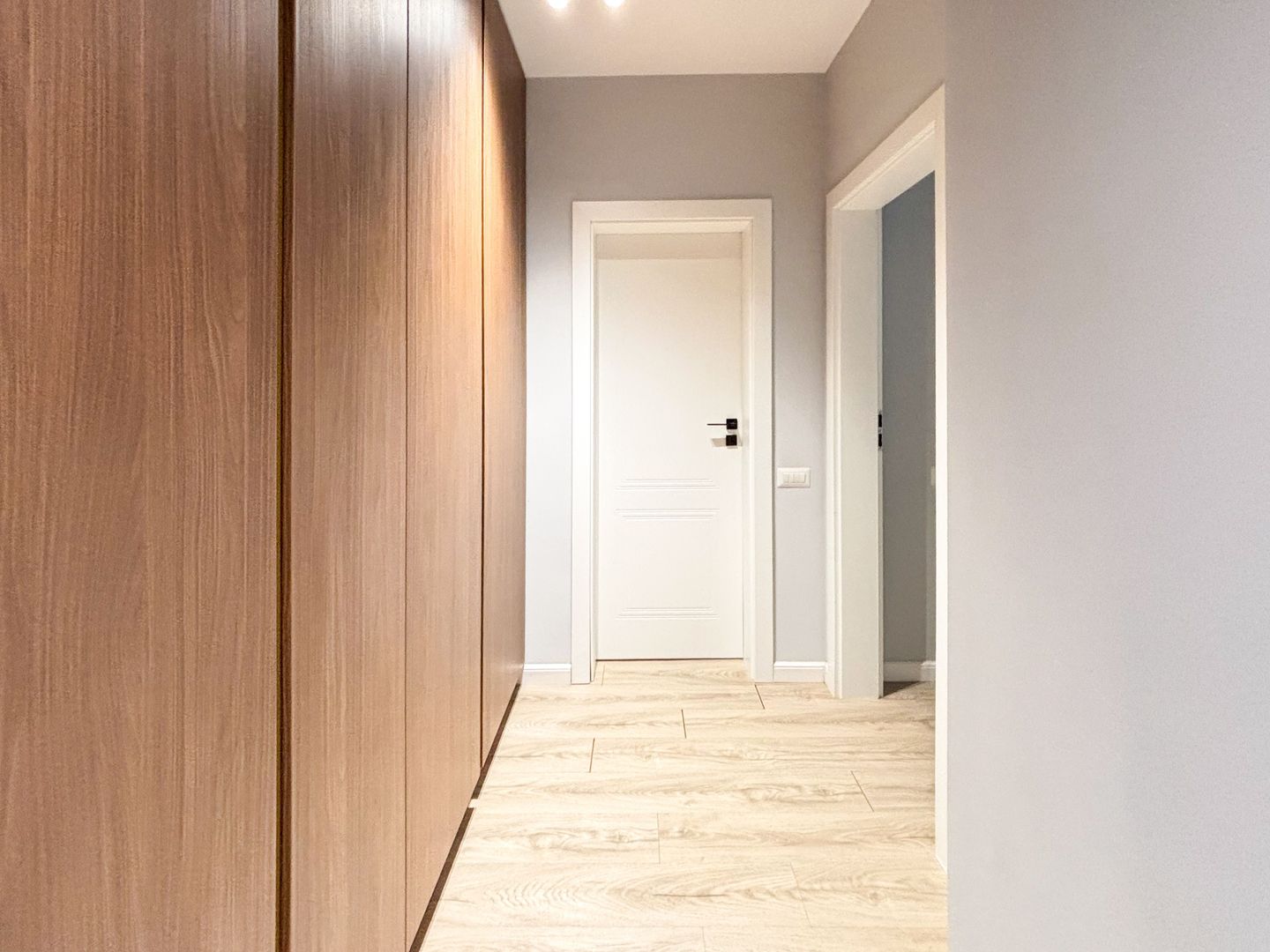 Chirie I Apartament 2 camere | 68 mp + 11 mp balcon | Parcare - Poză 13