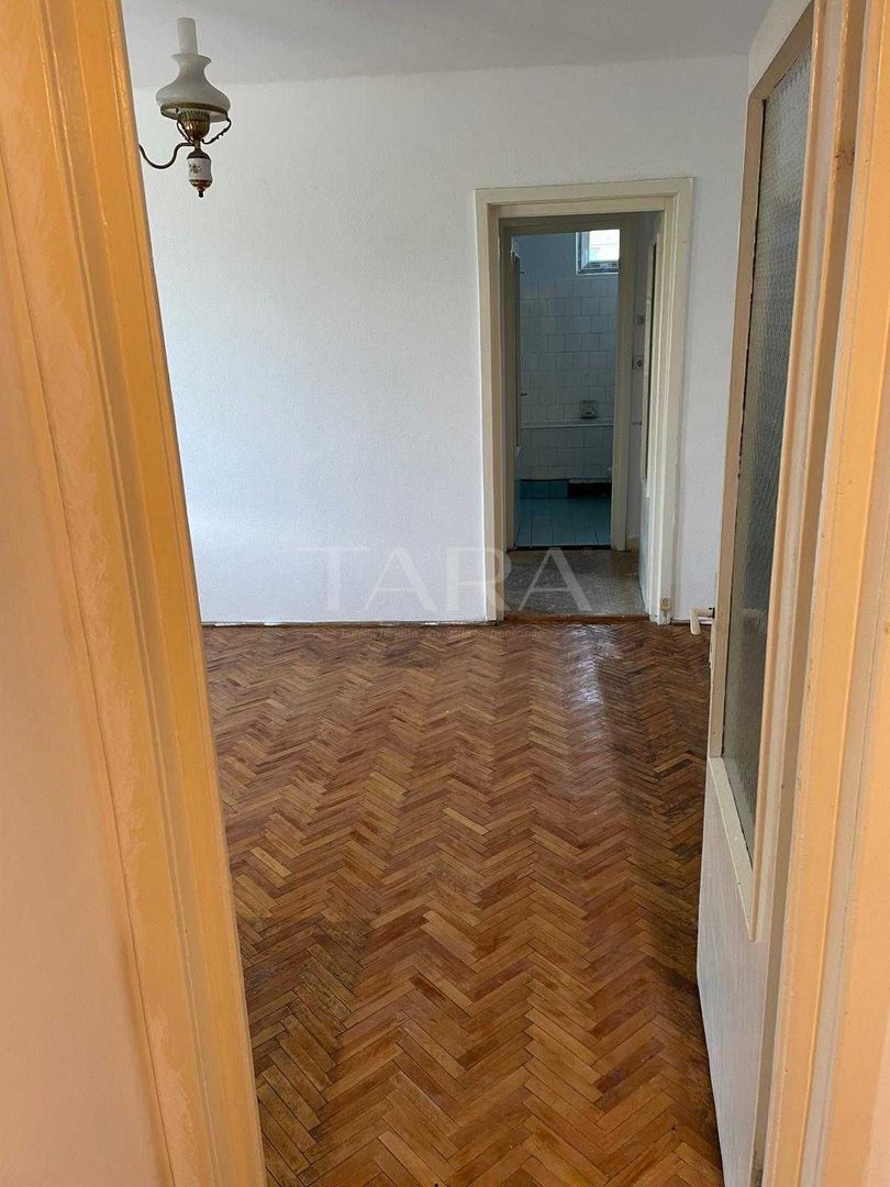 Apartament luminos cu 2 camere și balcon, situat în zona Gruia - Poză 2