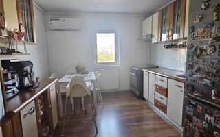 3 camere Lipovei 2 bai 2 balcoane centrala proprie - Poză 2