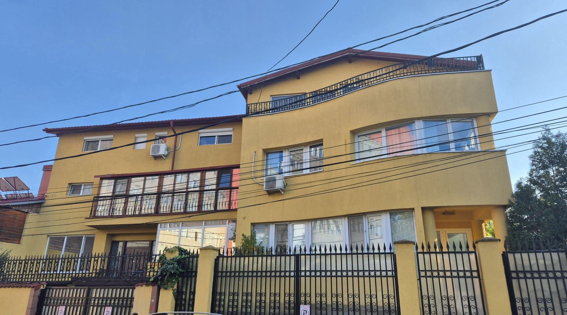 Casa S+P+2 Etaje 502,99 mp - Vatra Luminoasa - Poză 1