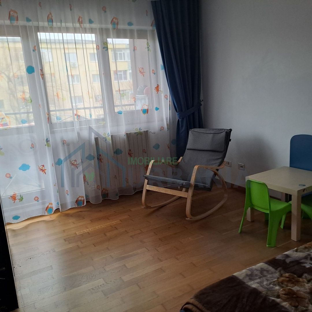 Apartament 4 camere Iasicon - Poză 3