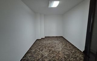 Oportunitate investitie - Vila renovata cu chiras in zona Bucurestii Noi - Poză 5