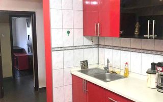Apartament de 3 camere , Parcare inclusa - Poză 2