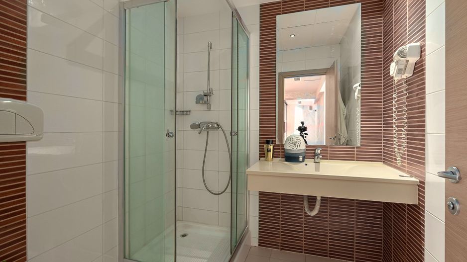 Inchiriere 3 camere Rin Grand Residence, 84 mp, comision 0% - Poză 9