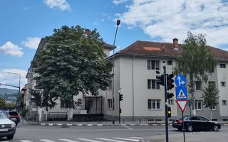 Apartament 2 camere | Etaj 2 | Zona Centrala | Boxa | - Poză 8