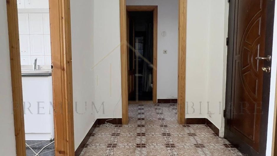 Apartament 2 Camere - Zona de jos - Decomandat - Poză 10