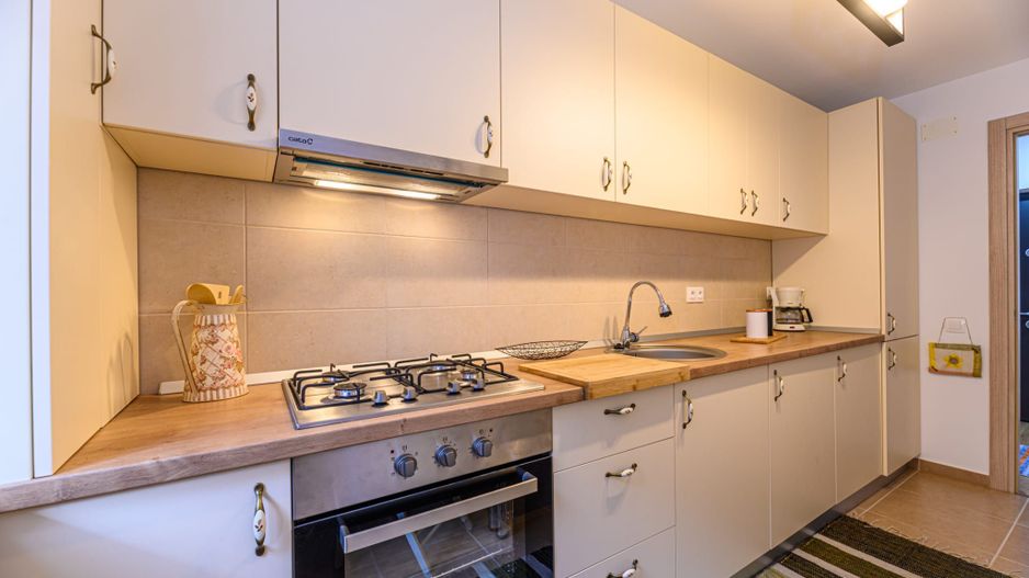 Cartier URBAN, lângă Mall Coresi, apartament 2 camere, mobilat, 550 euro - Poză 14