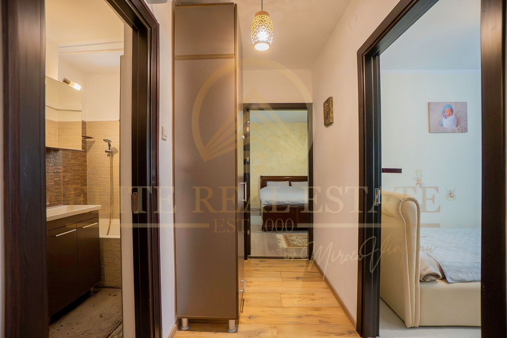 Capitol - Vânzare 3 camere,  etaj 1 , mobilat si utilat complet. - Poză 9
