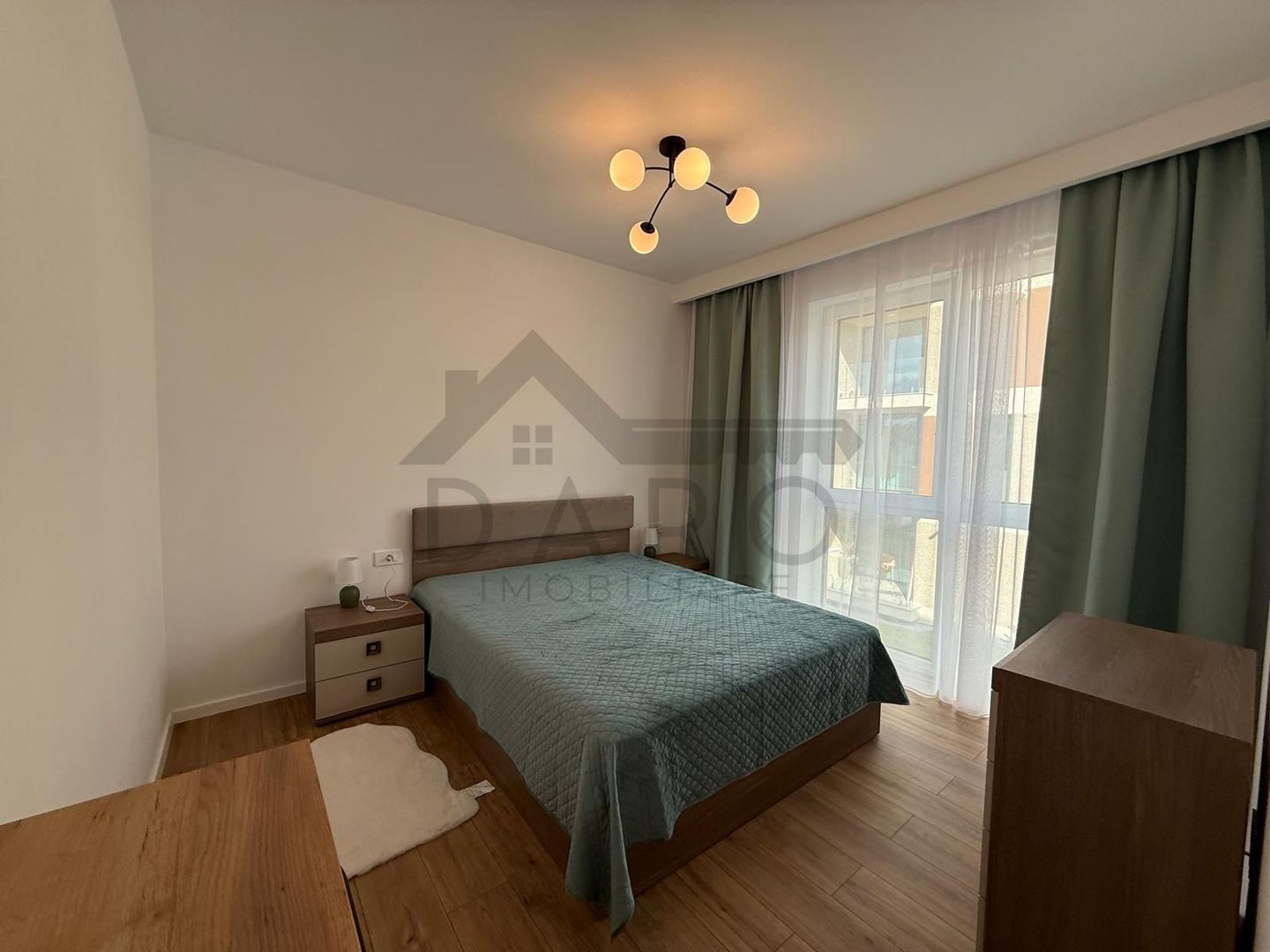 Inchiriez apartament cu 2 camere , bloc nou - Poză 2