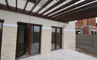 VILA INDIVIDUALA FINISATA LA CHEIE - Poză 1