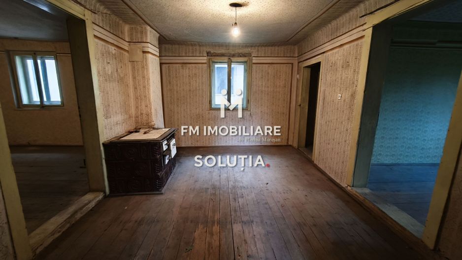 Casă de vânzare cu 10 ari teren -Central-Miresu Mare! - Poză 8